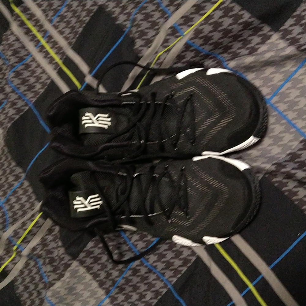 Nike kyrie 4